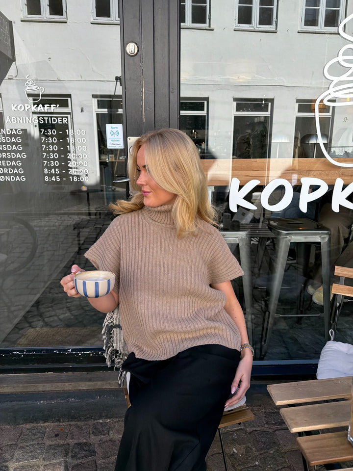 Marie Highneck Chunky Knit - Taupe