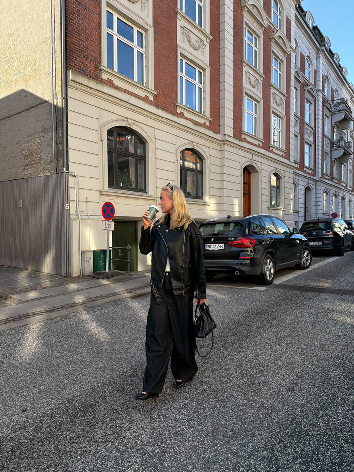 Alberte Oversized Barrel Denim Jeans - Zwart