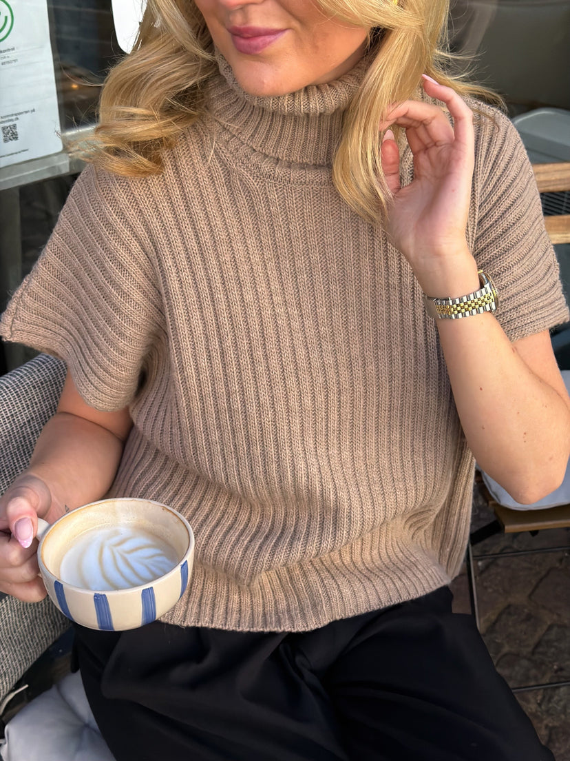 Marie Highneck Chunky Knit - Taupe
