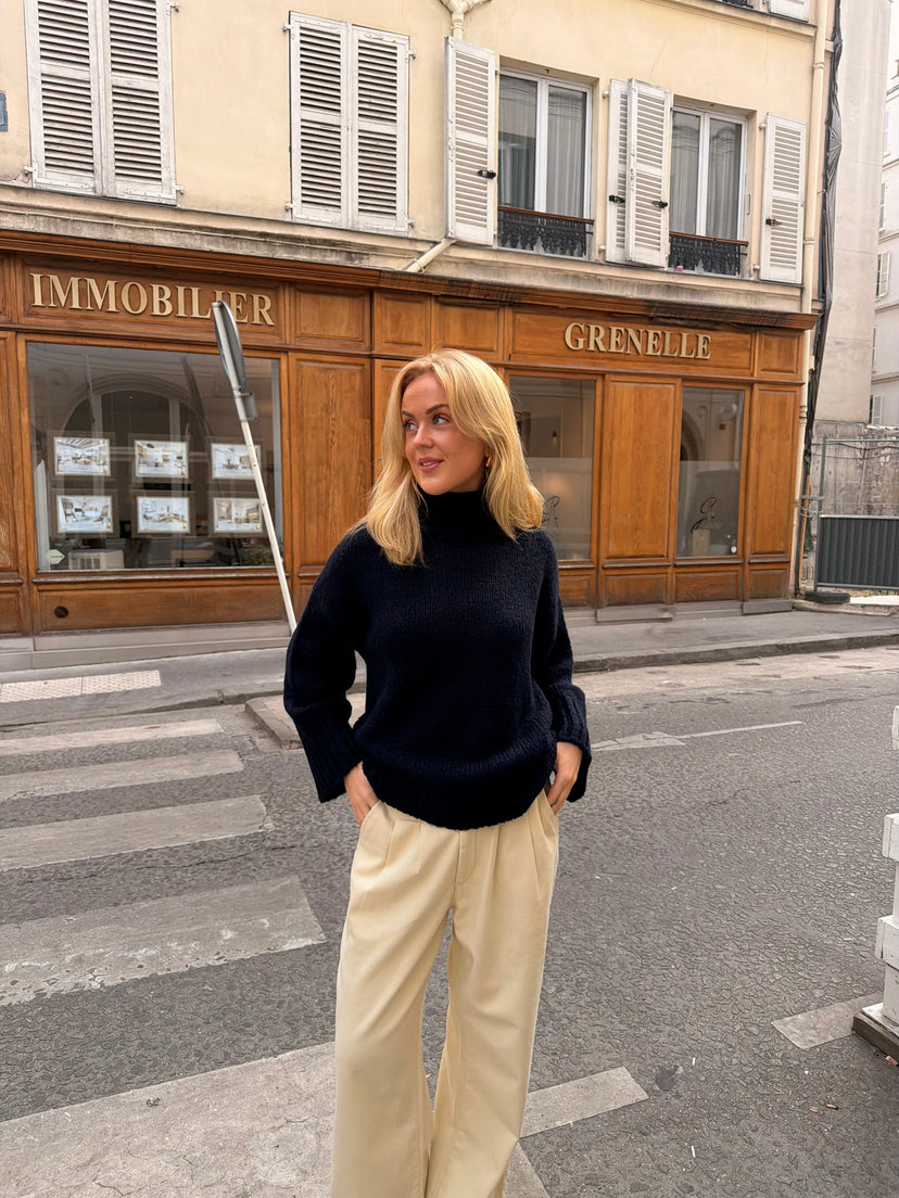 Isabella Chunky Knit - Navy Blue
