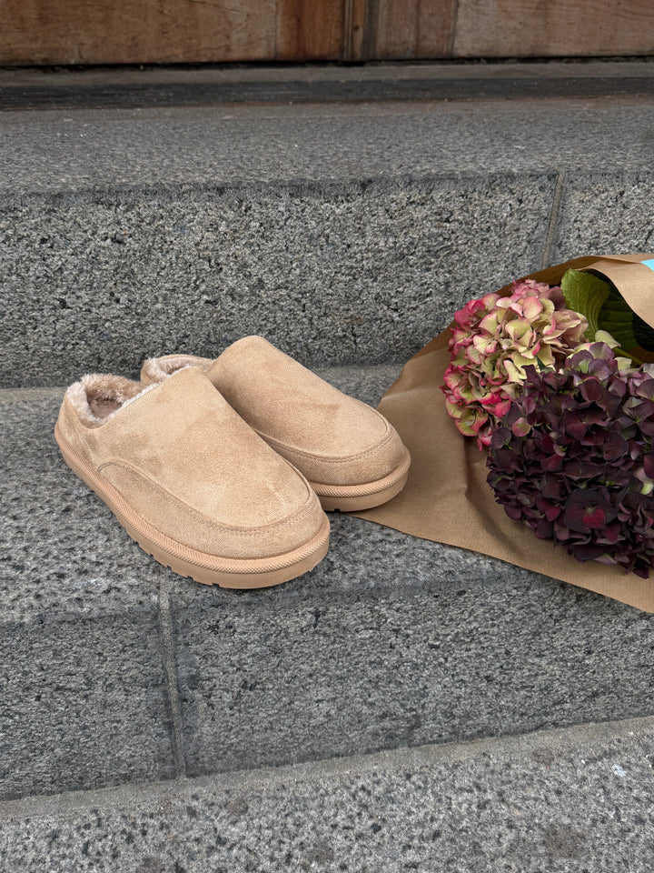 Sally Teddy Slippers - Taupe