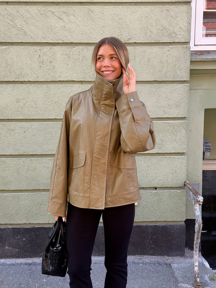 size_S-164cm