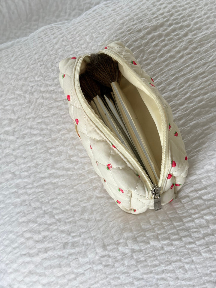 Small Makeup Bag - Strawberries