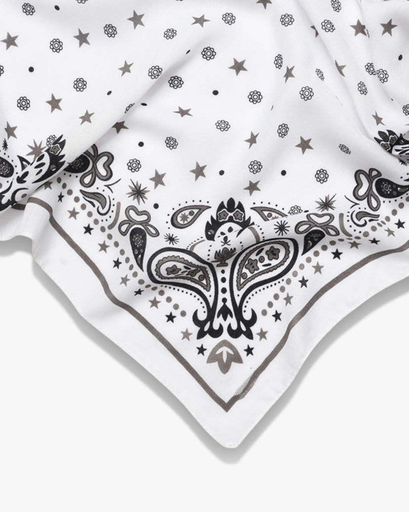 Vigga Paisley Bandana - White