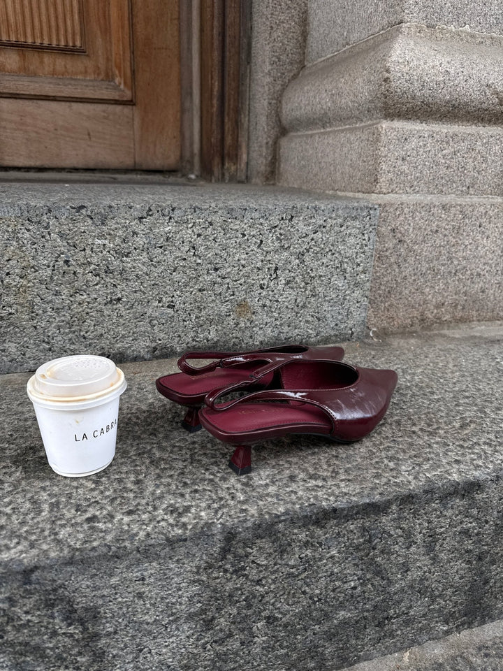 Maddie Slingback - Burgundy